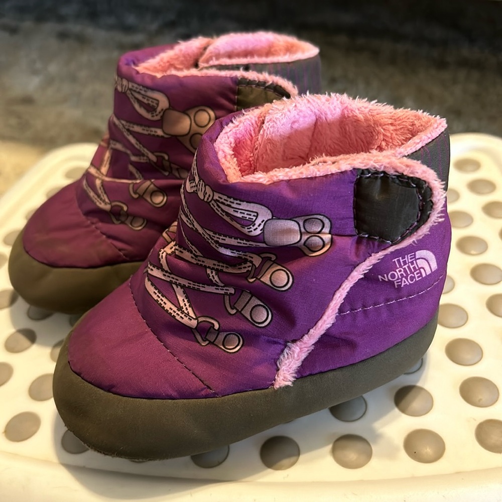North Face baby booties size 4
